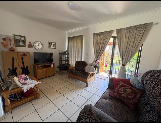 2 BEDROOM TOWNHOUSE FOR SALE IN KOOKRUS